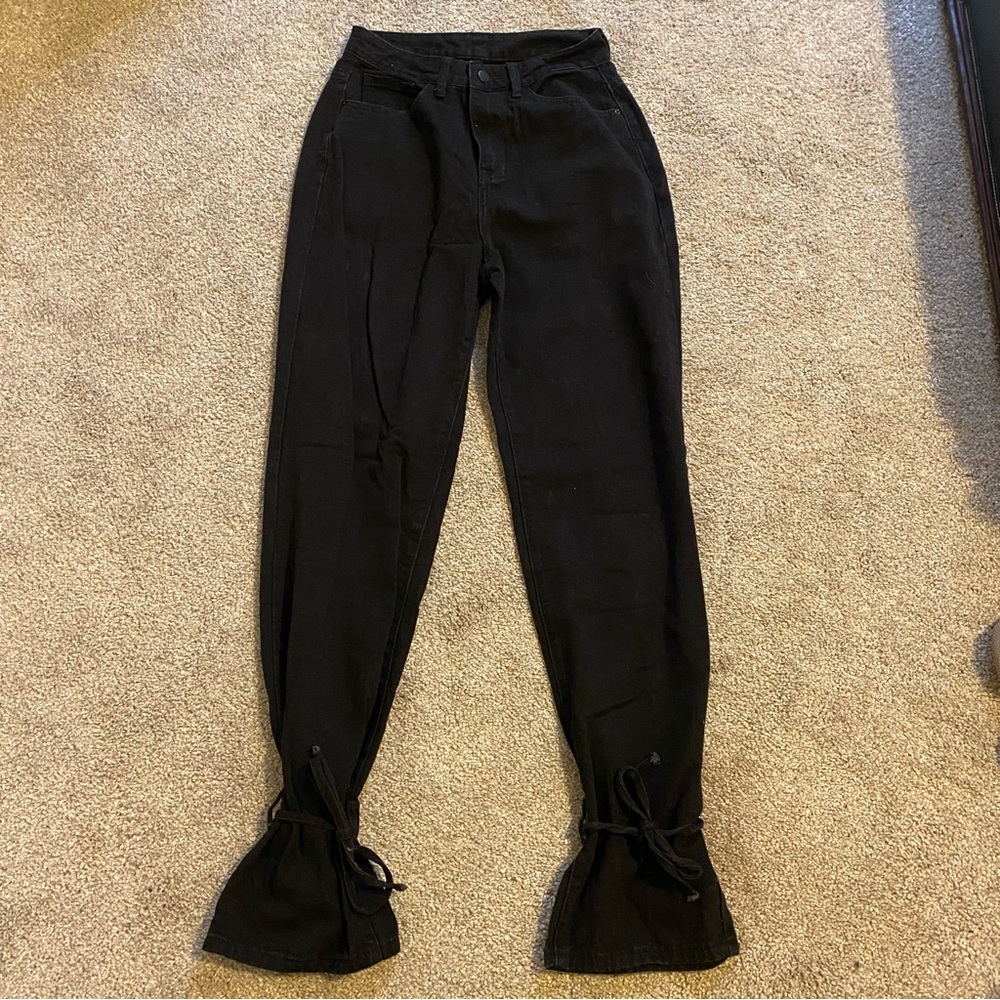 Black Jeans
